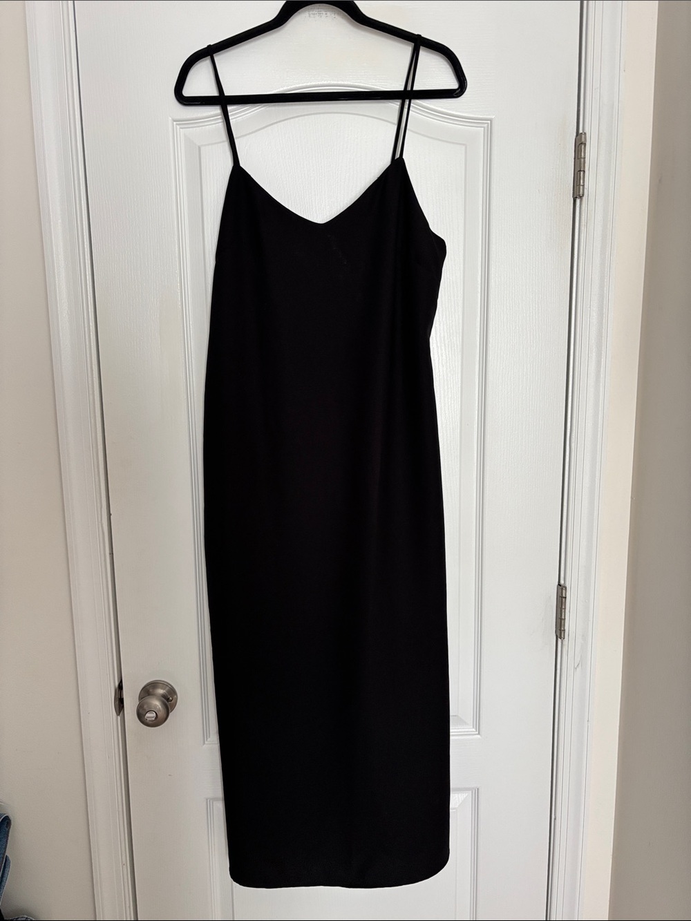 Minimalist Black Midi Slip Dress with Spaghetti Straps